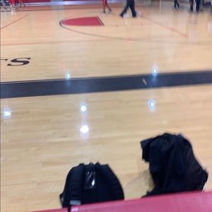 Meet your Posher, Quedellis